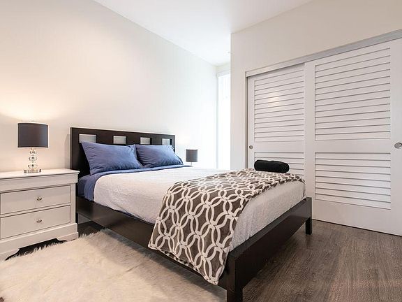 4th image of 3110 Highland Ave #4B