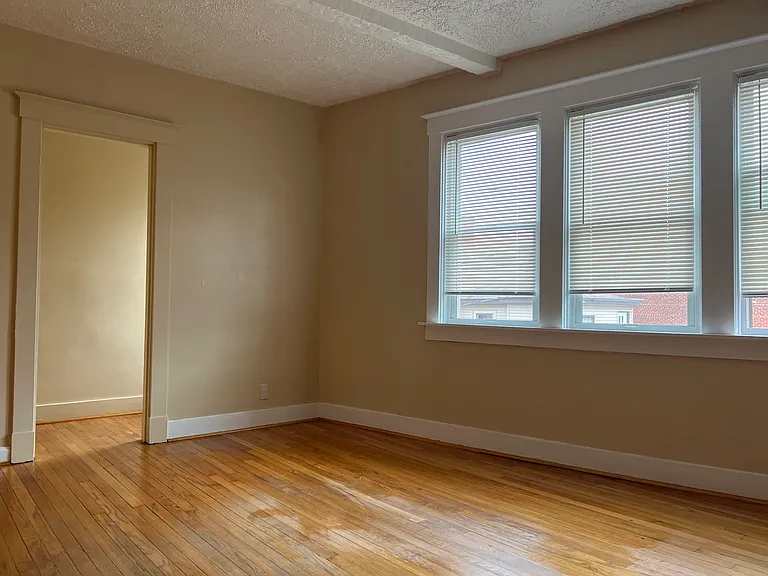 2904 Espy Ave #3 — Photo 8