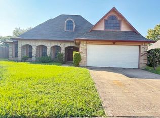 16702 Tranquil Dr, Sugar Land, TX 77498