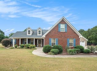 65 Summit Chase Dr, Jefferson, GA 30549
