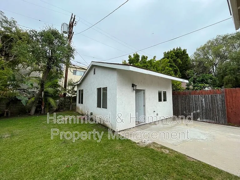4316 Greenbush Ave — Photo 20