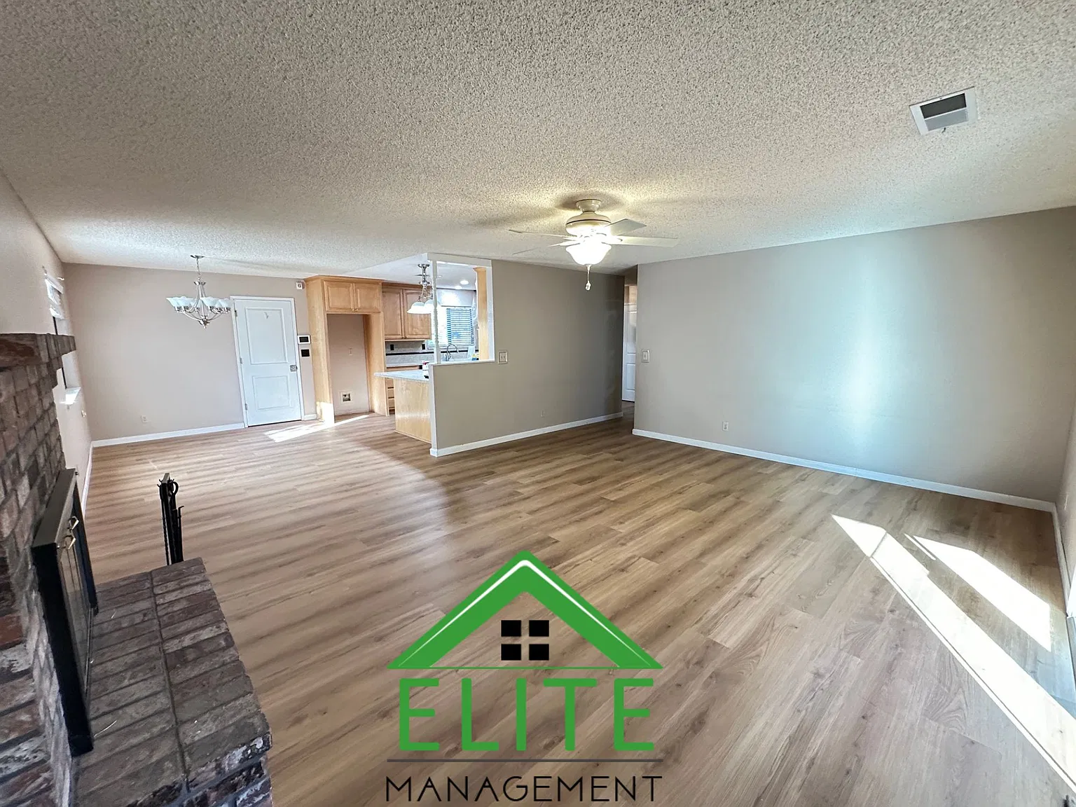 3 bed, 1708 sqft, $2,995 — Photo 3