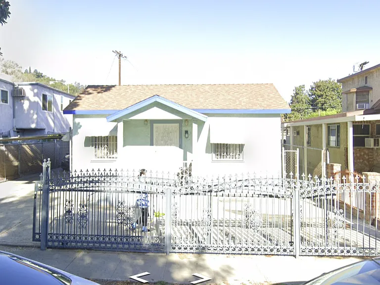Altman St — Photo 1