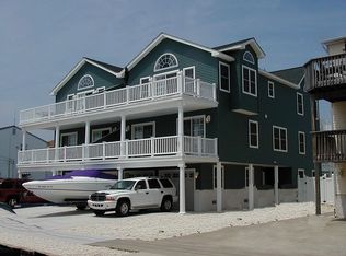 135 39th St, Sea Isle City, NJ 08243