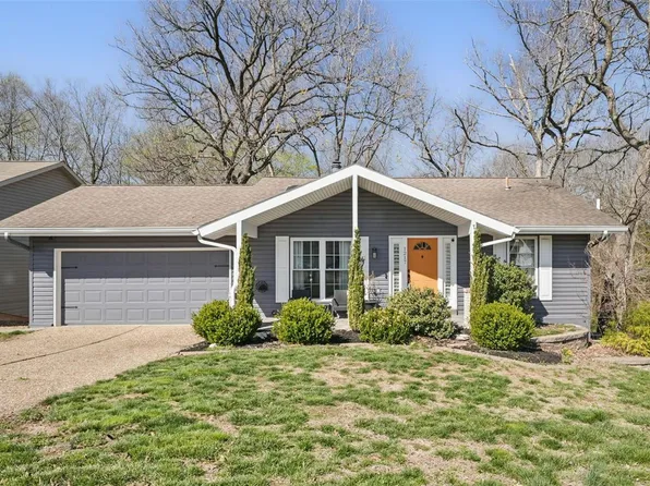 1217 Flagstone Ter, Lake Saint Louis, MO 63367