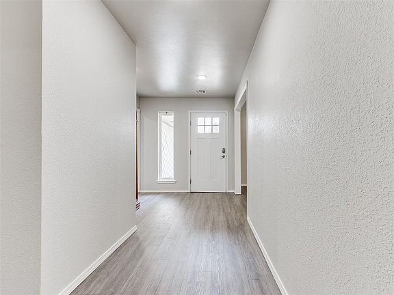 3rd image of 10544 Ricky Ln