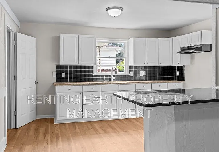 1129 Camellia Rd — Photo 13