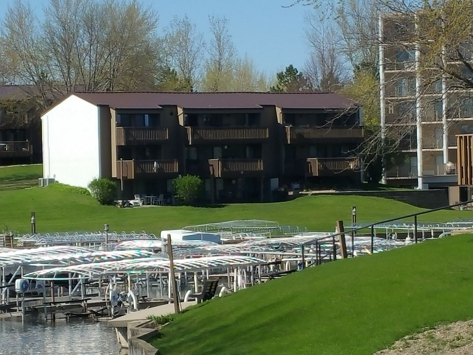 I Building