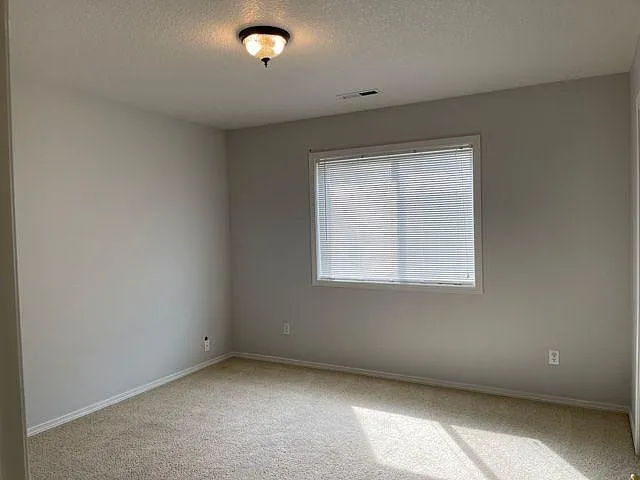 4214 NE 166th Ave — Photo 12