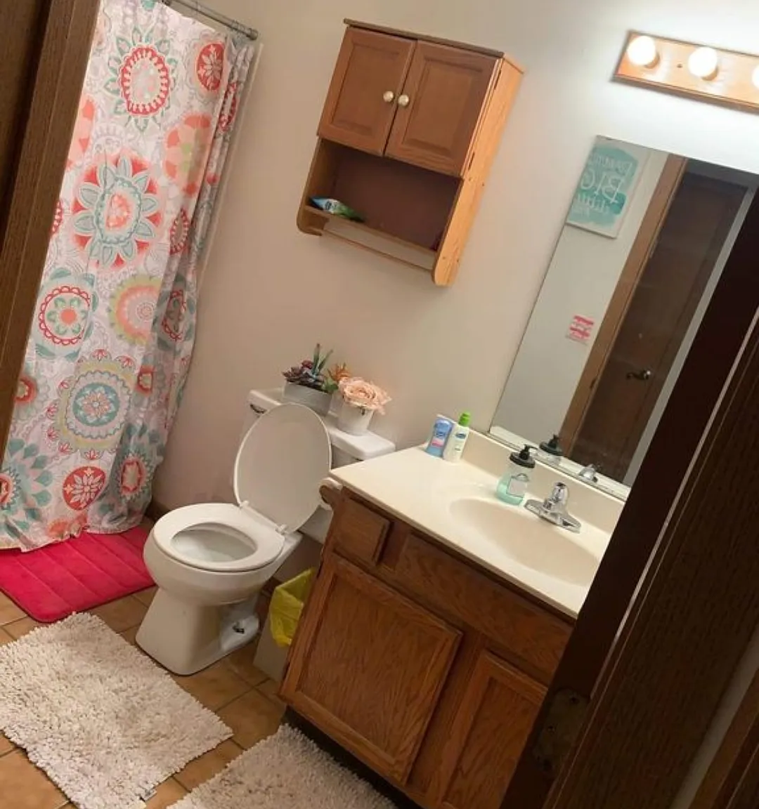 2 bed, 1300 sqft, $1,700 — Photo 4