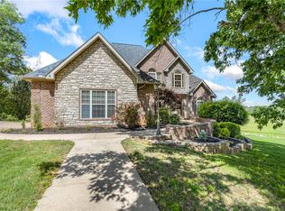 3323 Savannah Dr, Lead Hill, AR 72601