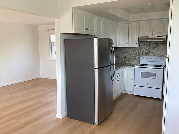 5th image of 1786 Reinelt Ave #4