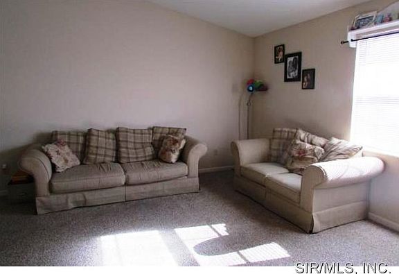 4th image of 2637 Villa Park Dr APT B