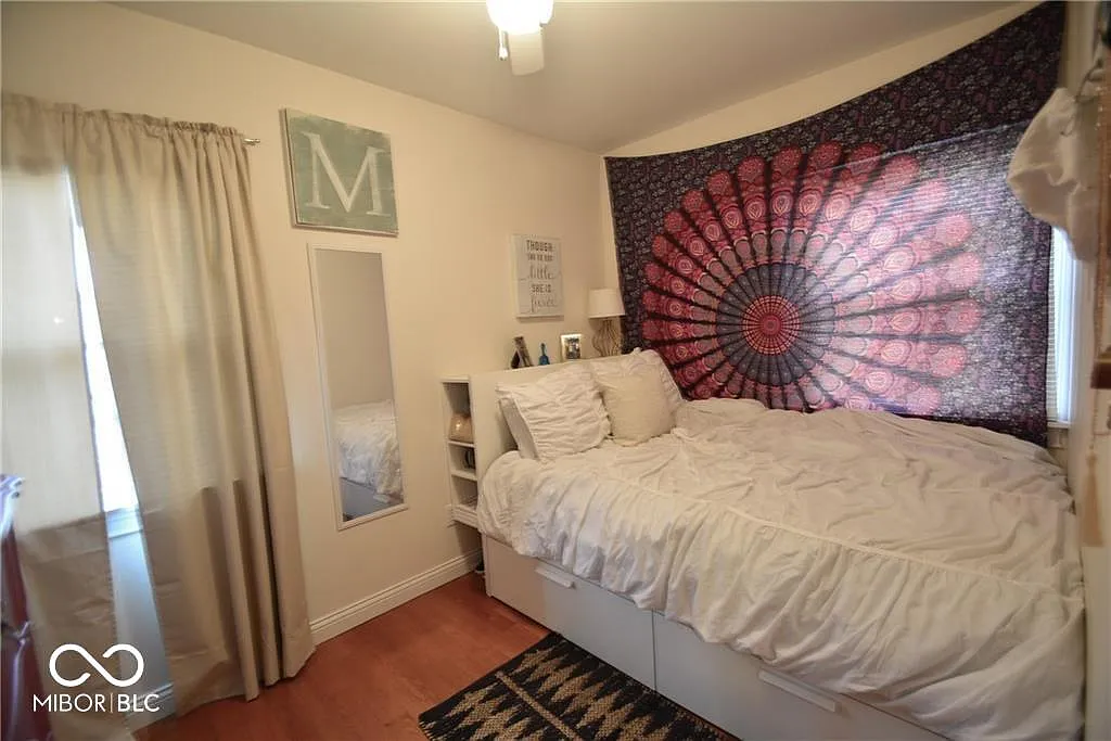 3 bed, 1.5 bath, 1932 sqft, $1,950 — Photo 4