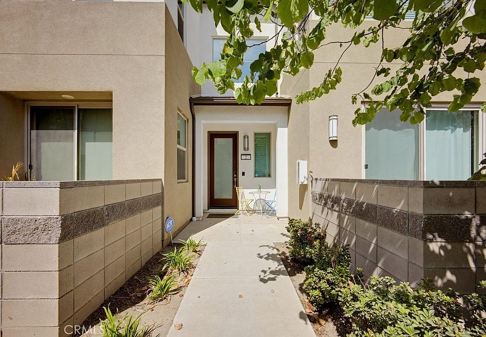 1st image of 3570 E Peckham Paseo