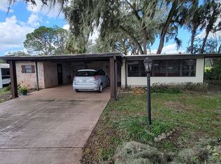 5676 Hancock Dr, Wildwood, FL 34785