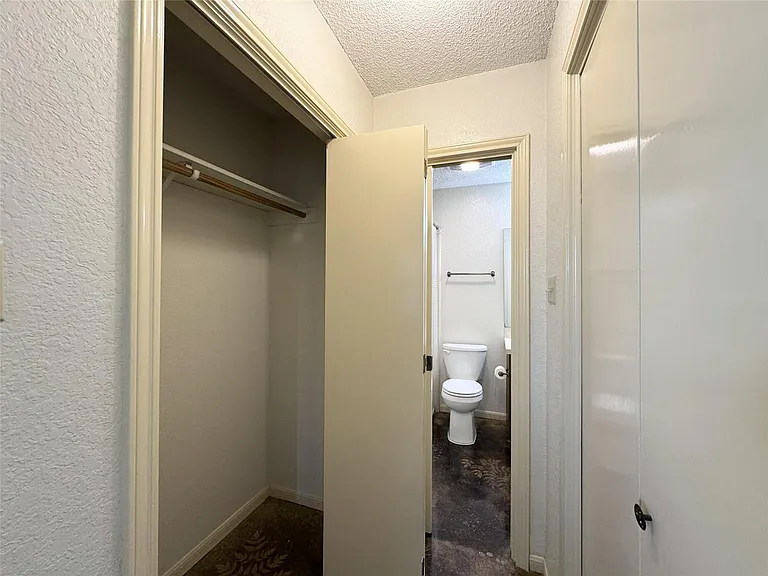 701 Gamez Cv #B — Photo 16