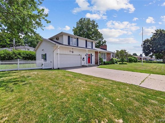 2nd image of 33 Gregory Dr