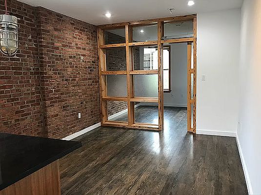 1st image of 75 Baxter St #38A