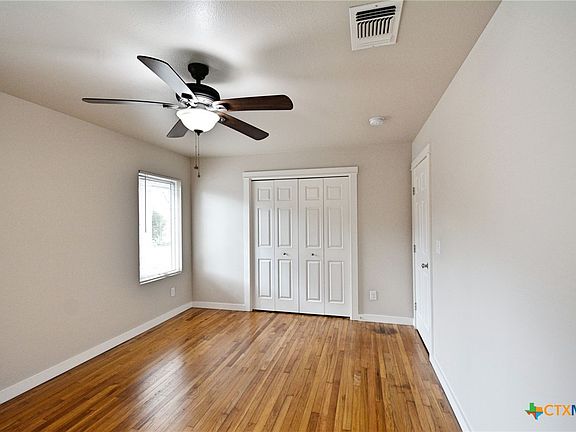 4th image of 515 Lake Front Ave Unit B