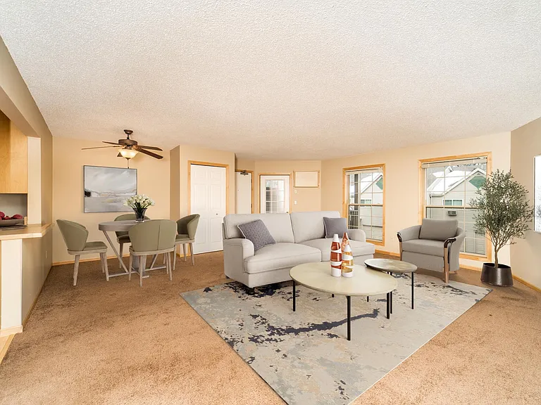 Parkwood Heights Apartments — Photo 14