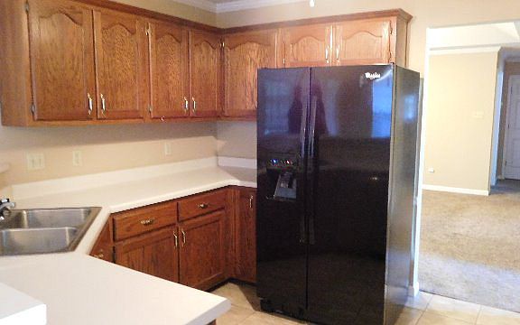 3rd image of 608 White Oak Dr