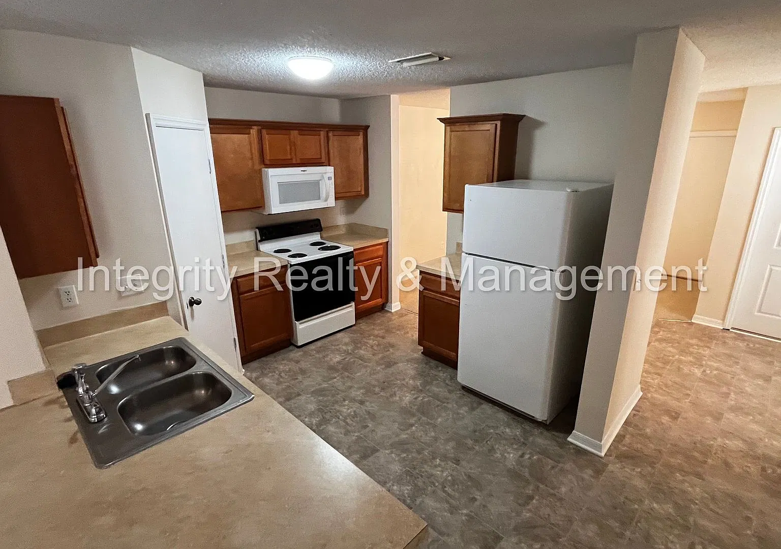 3bed/2.5bath townhome in Jacksonville FL — Photo 3