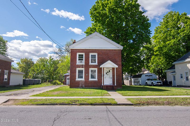 2nd image of 13 Grand Street