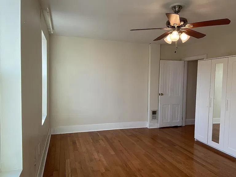 1113 Brandywine St — Photo 6