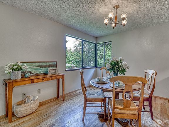 3rd image of 14621 NW Seaview Drive