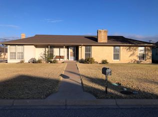 404 Kenyon St, Jetmore, KS 67854