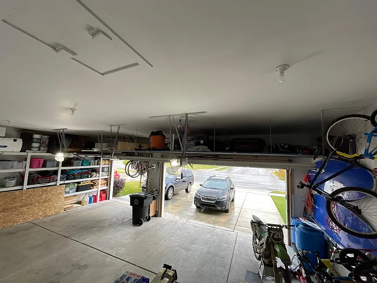 554 E Old Mill Dr — Photo 23