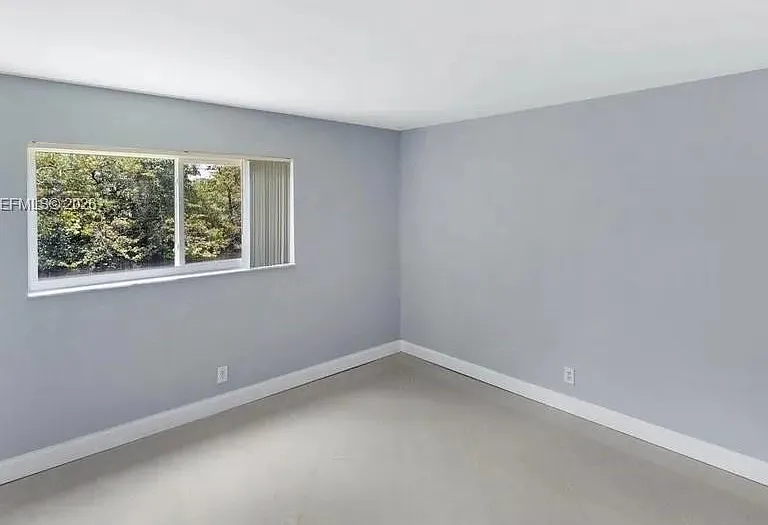 1400 NE 54th St #102 — Photo 10