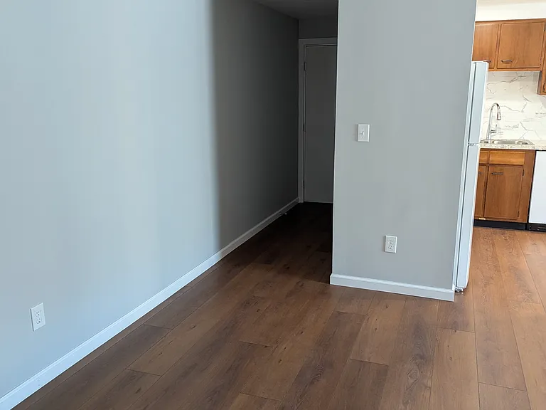 202 S Union Rd #8 — Photo 3