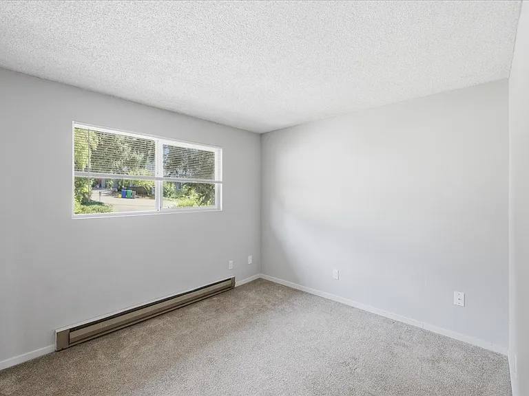 5023-5033 SW Pasadena St #5027 — Photo 8
