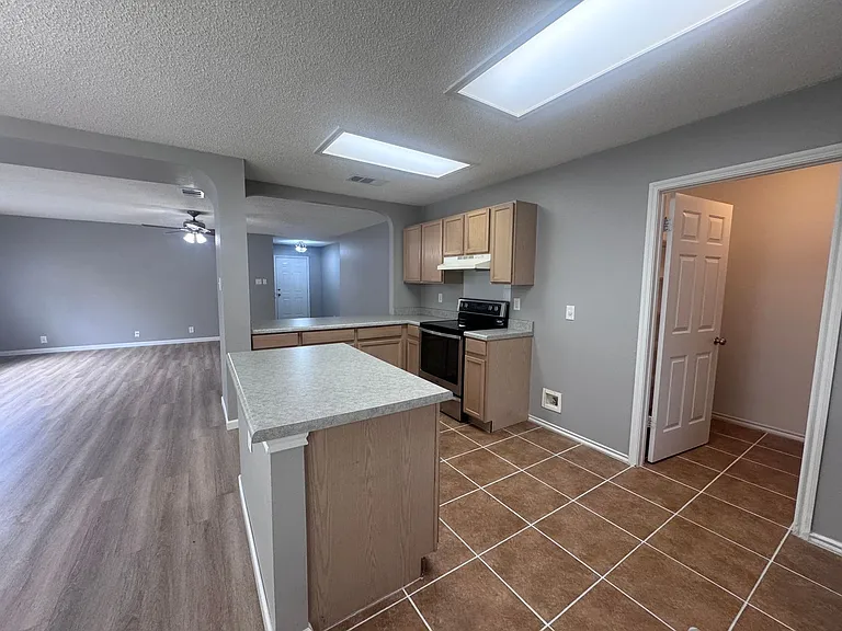10431 Westfield Pl — Photo 21