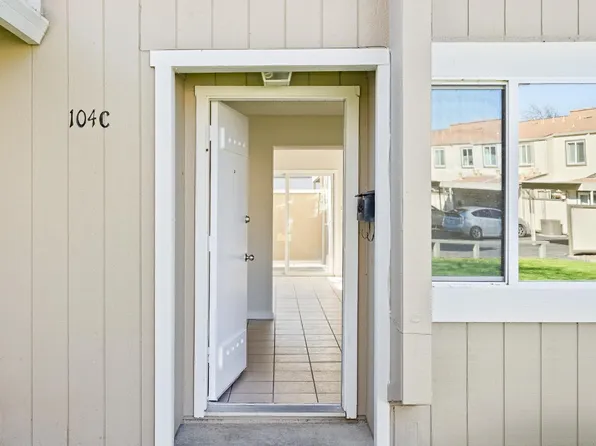 104 Oliva Court #C, Novato, CA 94947