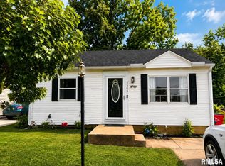 5308 N Glen Elm Dr, Peoria Heights, IL 61616