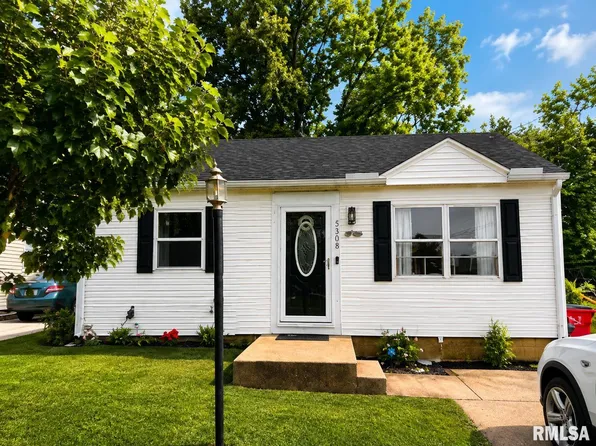 5308 N Glen Elm Dr, Peoria Heights, IL 61616