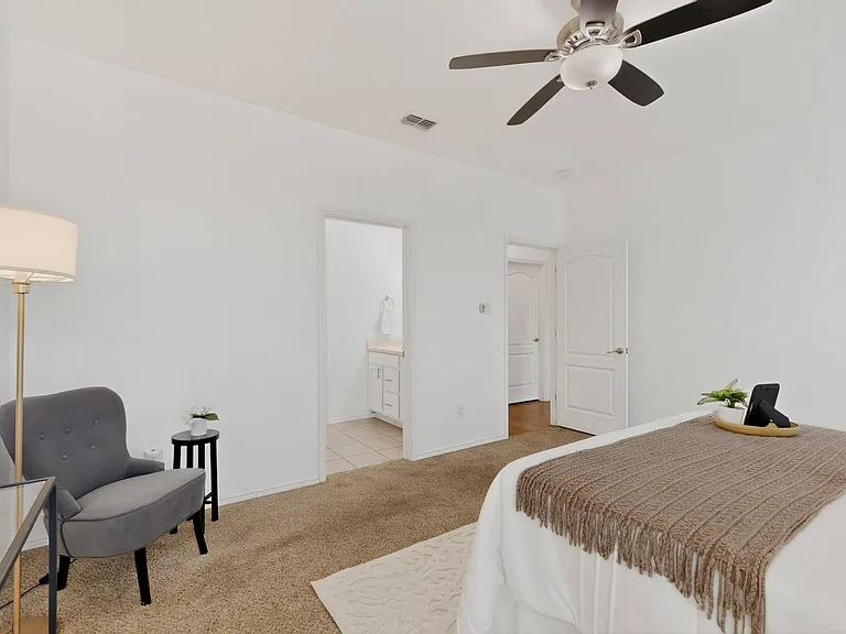6212 Topsail Dr — Photo 17