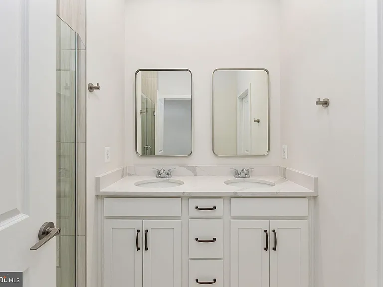 42086 Picasso Sq — Photo 29
