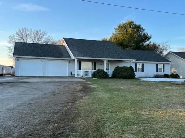 1004 State Rte E, Savannah, MO 64485
