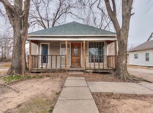 118 S Miles Ave, El Reno, OK 73036