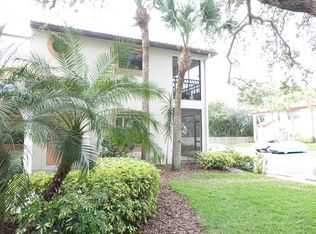 484 Santa Cruz Pl NE #484C, St Petersburg, FL 33703