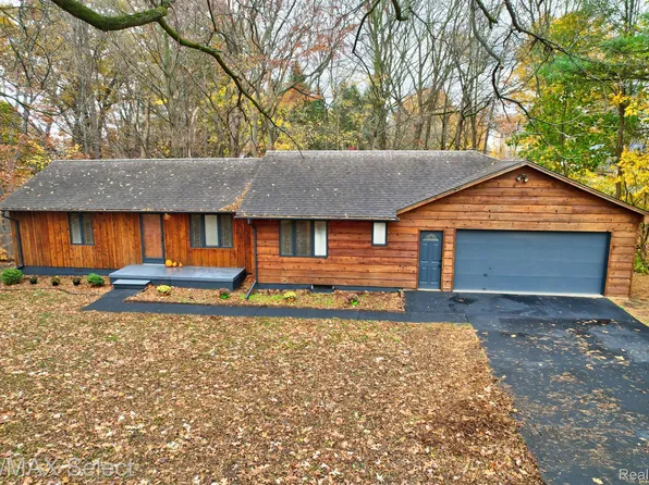 3190 Houser St, Flint, MI 48506