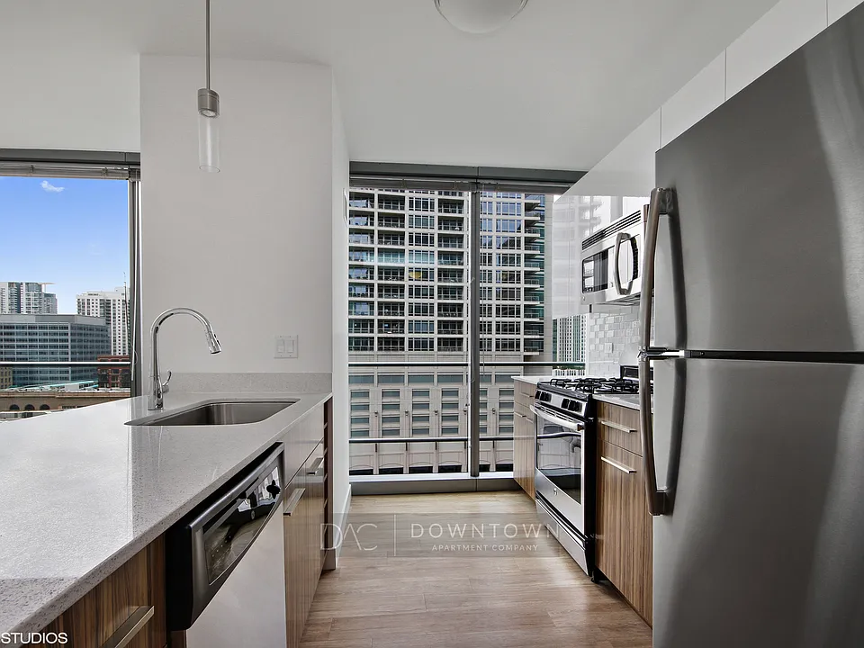 401 W Kinzie St #4410