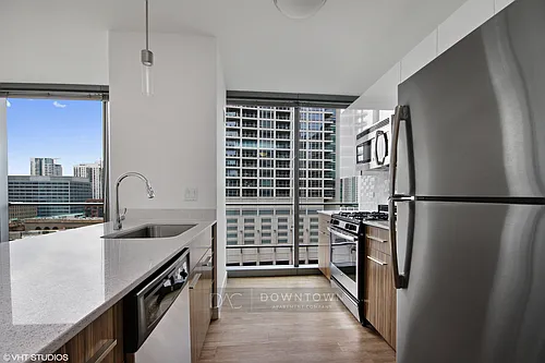 401 W Kinzie St #4410 Photo 1