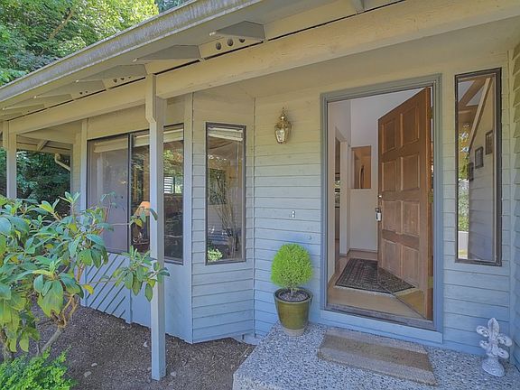 2nd image of 4307 209th Ave NE