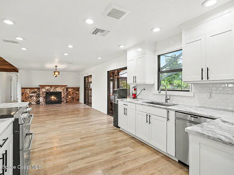 3200 N Tropical Trl — Photo 13