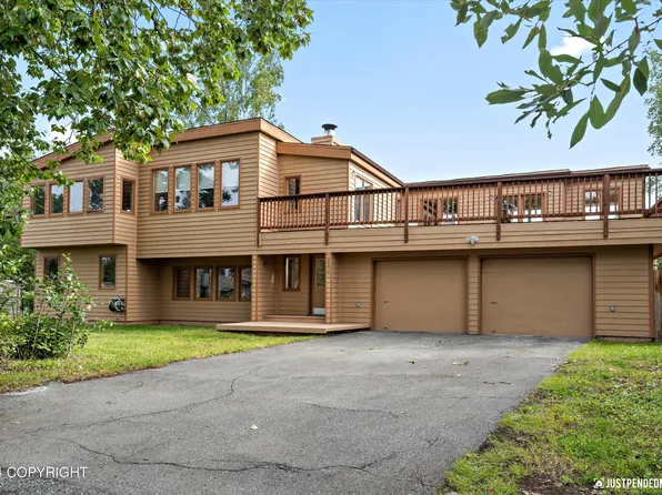 2207 Dahl Ln, Anchorage, AK 99503